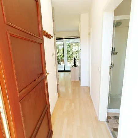 Apartment Il Gelsomino Con Giardino E Piscina