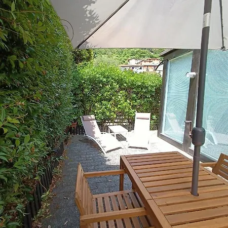 Apartment Il Gelsomino Con Giardino E Piscina
